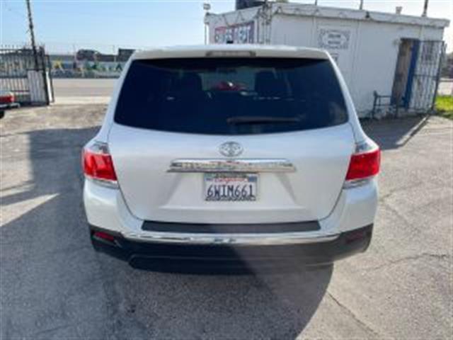 $9396 : 2012 TOYOTA HIGHLANDER2012 TO image 8