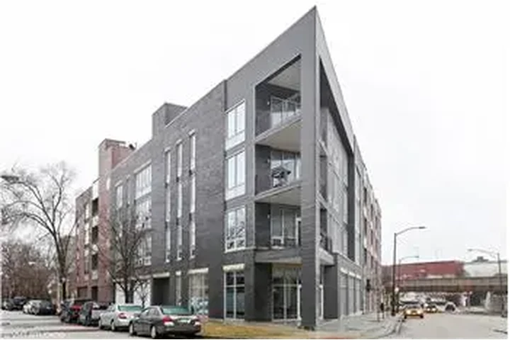 $2700 : Rental property with 1 bedro image 9