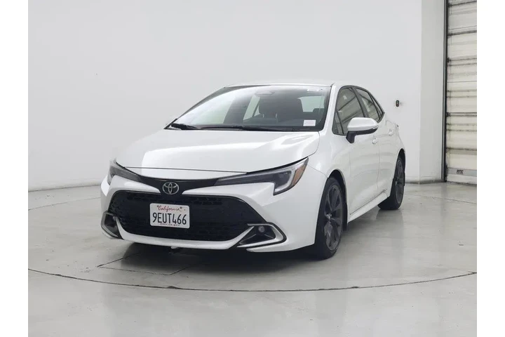 $25998 : Toyota Corolla Hatchback 202 image 4