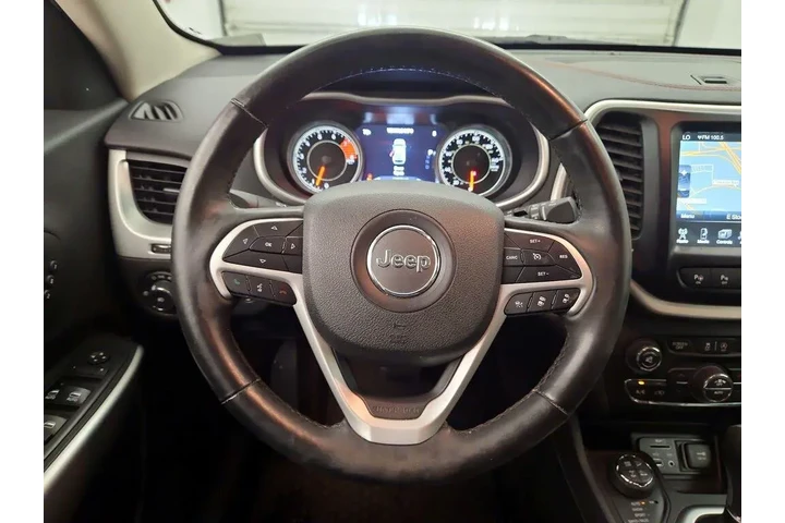 $15998 : Jeep Cherokee 2018 4x4 Trail image 10