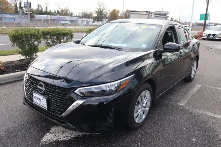 $17304 : Nissan Sentra 2025 S 4dr Sed image 9