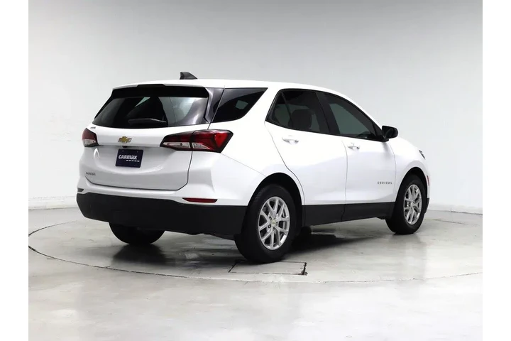 $18998 : Chevrolet Equinox 2022 LS 4d image 8