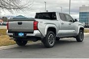 $39995 : Toyota Tacoma 2024 4x4 TRD O thumbnail