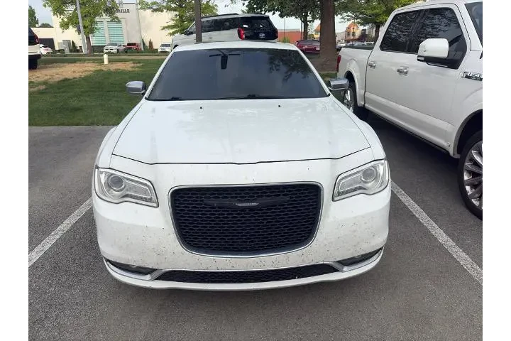 $14500 : Chrysler 300 2016 C 4dr Seda image 3