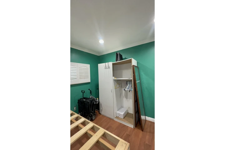$700 : Rento cuarto en Long beach image 5