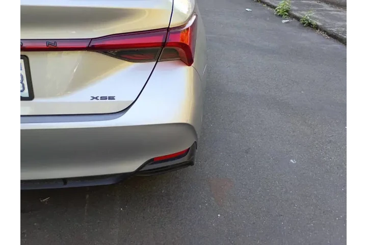 $29900 : 2022 Avalon Hybrid XSE Nights image 8