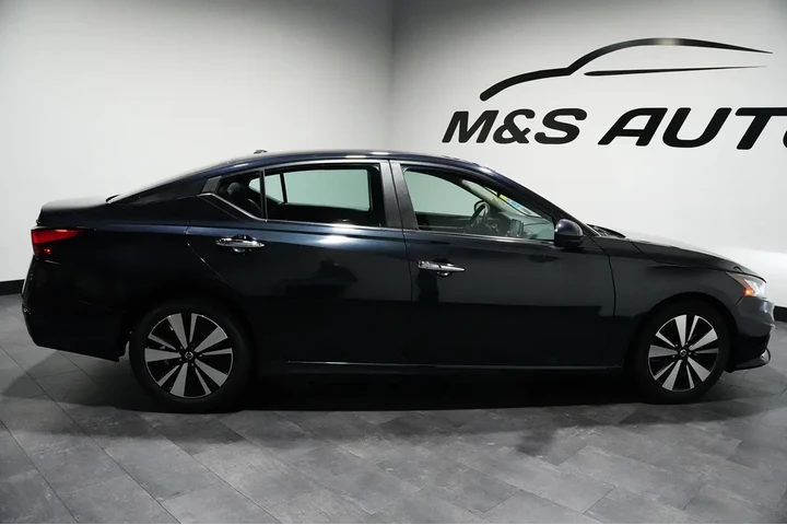 $16876 : 2021 Altima 2.5 SV image 8