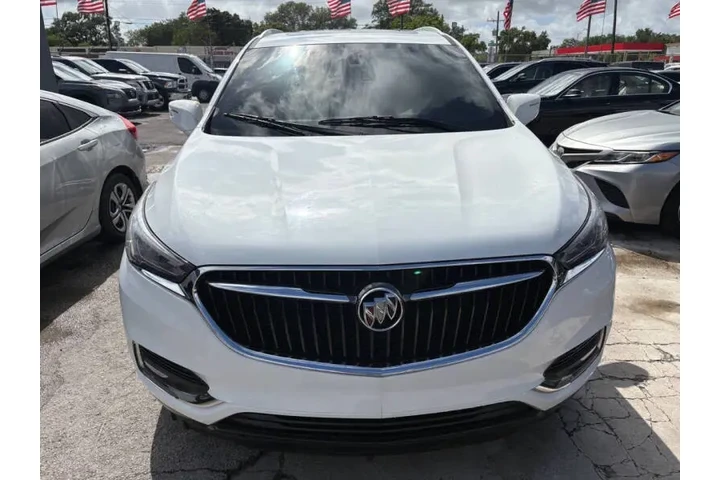 $12400 : 2018 Enclave Essence image 6
