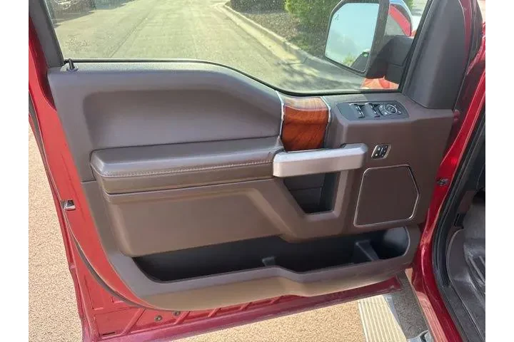 $30000 : Ford F-150 2019 4x4 Platinum image 7