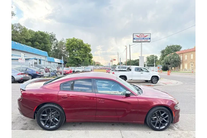 $11995 : 2019 Charger SXT image 4
