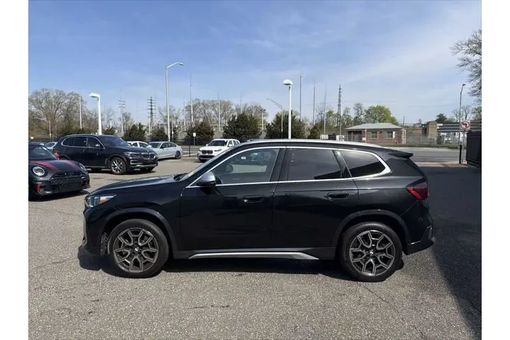 $33943 : BMW X1 2023 AWD xDrive28i 4d image 8