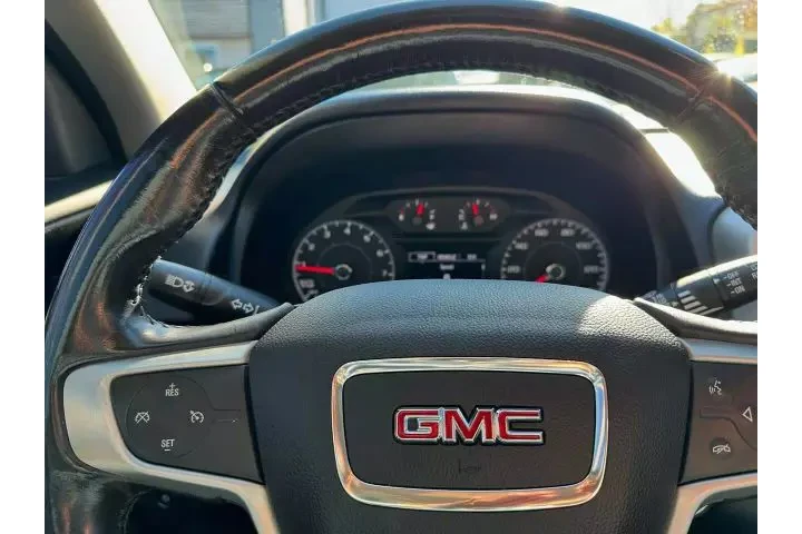 2018 GMC TERRAIN2018 GMC TERR image 8