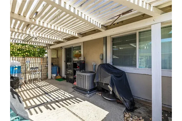 $3000 : SINGLE 3BEDROOM HOUSE FOR RENT image 7