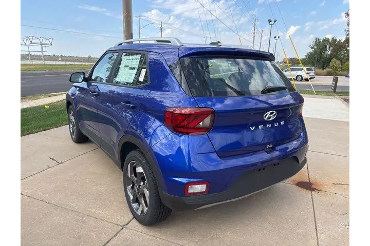 $23498 : Hyundai VENUE 2025 Limited 4 image 6