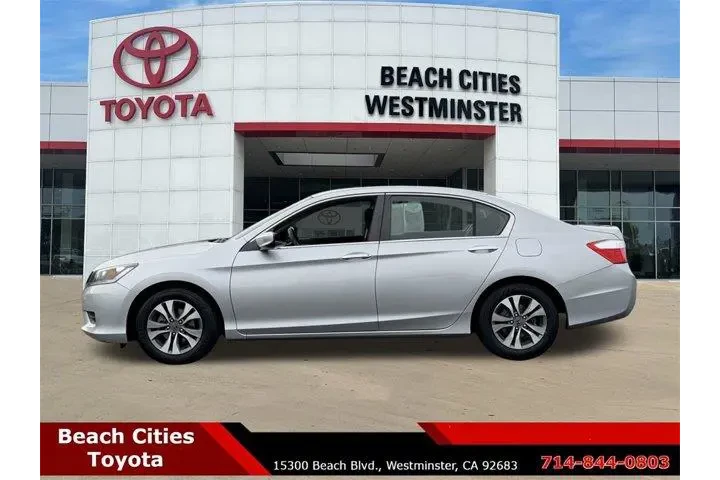 $12954 : Honda Accord 2013 LX 4dr Sed image 4