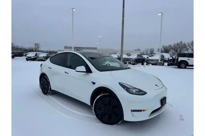 $39540 : Tesla Model Y 2025 AWD Long image 1
