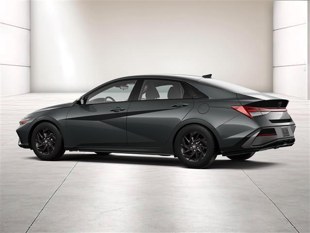 $23640 : New 2024 Hyundai ELANTRA SEL image 4