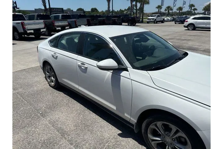 $25390 : Honda Accord 2023 LX 4dr Sed image 4