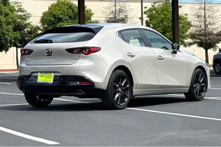 $19638 : Mazda Mazda3 Hatchback 2024 image 10