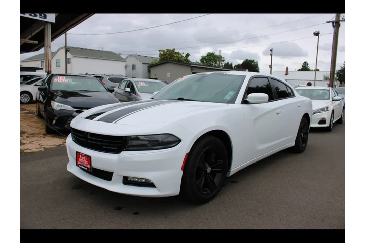 $12795 : 2015 Charger 4dr Sdn SXT RWD image 1