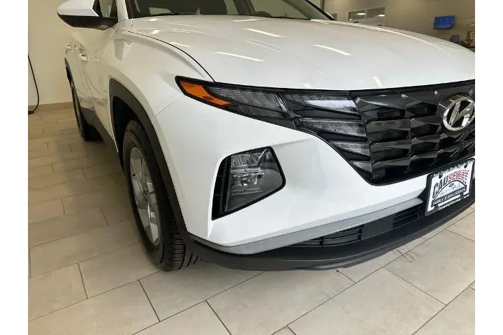 $18793 : Hyundai TUCSON 2023 AWD SE 4 image 9