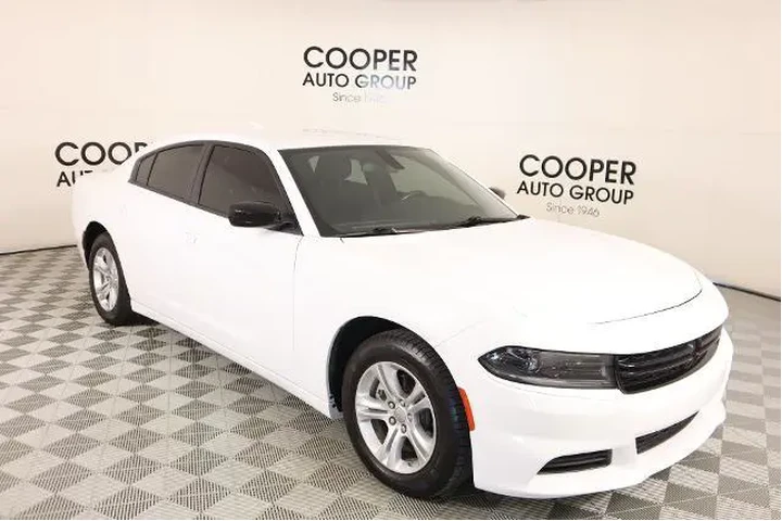 $27435 : Dodge Charger 2023 SXT 4dr S image 1