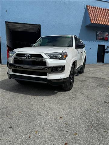 $41500 : Toyota 4Runner limited 4WD image 2