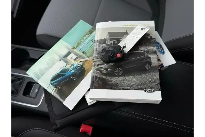 $10500 : Ford Escape 2017 AWD SE 4dr image 5