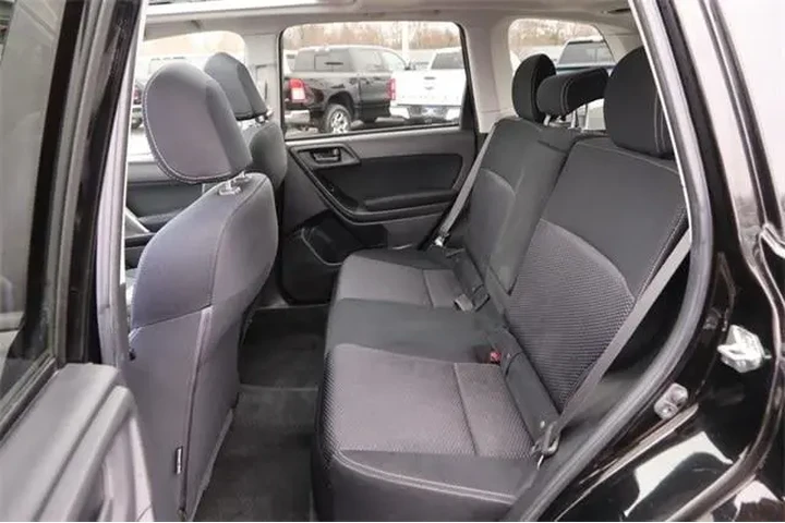 $8950 : Subaru Forester 2015 AWD 2.5 image 10
