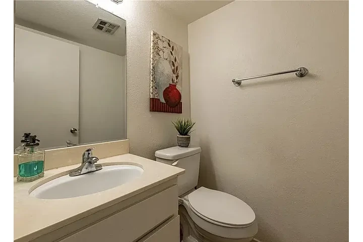 $1000 : 2218 El Capitan Dr, Riverside, image 5
