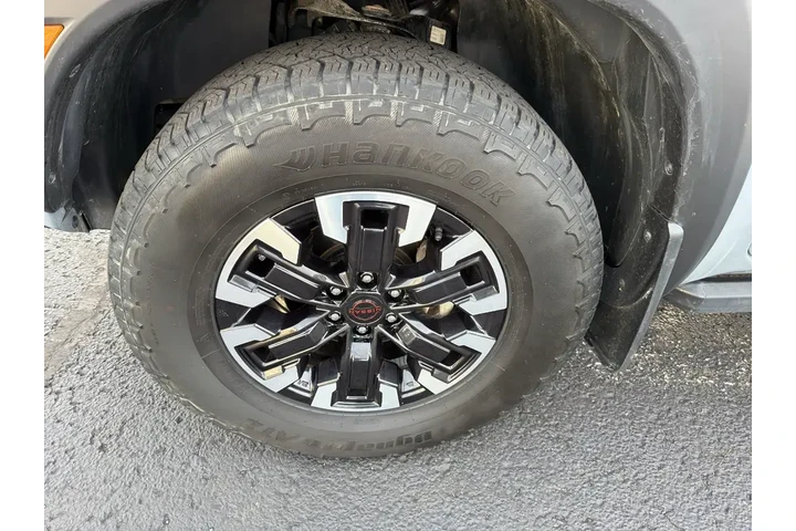 $32995 : Nissan Frontier 2024 4x4 PRO image 9