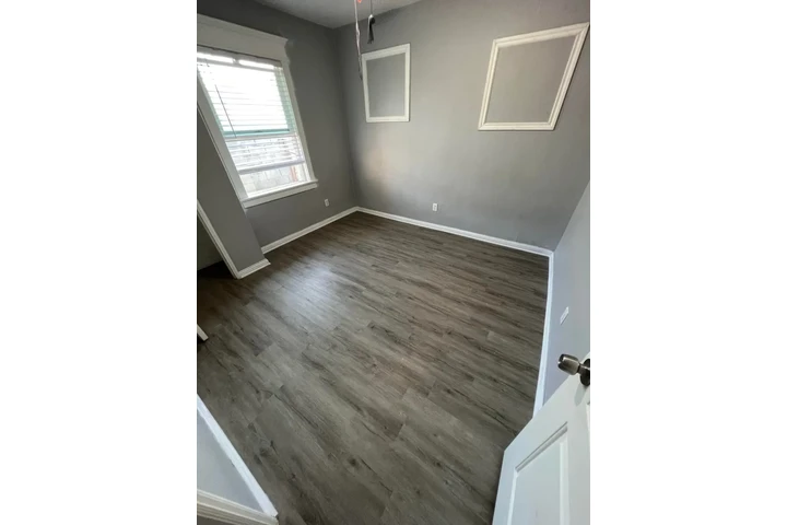 $750 : Rento cuarto image 1