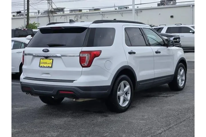 $19491 : Ford Explorer 2018 Base 4dr image 8