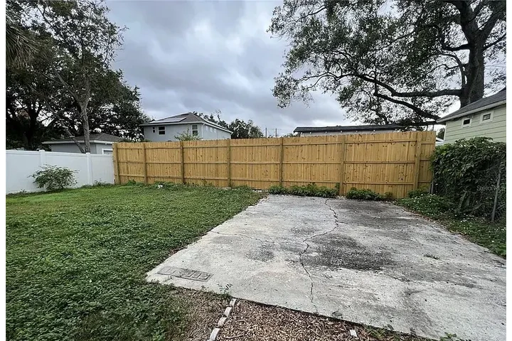 $2100 : HOUSE FOR RENT IN TAMPA FL image 5