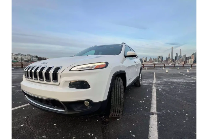 $11495 : 2017 JEEP CHEROKEE LIMITED SP image 6
