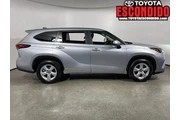 $39487 : Toyota Highlander 2025 LE 4d thumbnail