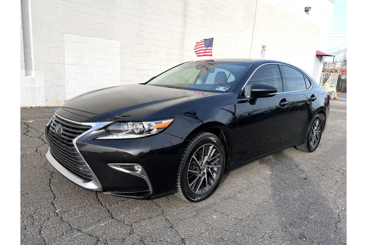 $11595 : 2016 ES 350 4dr Sdn image 1