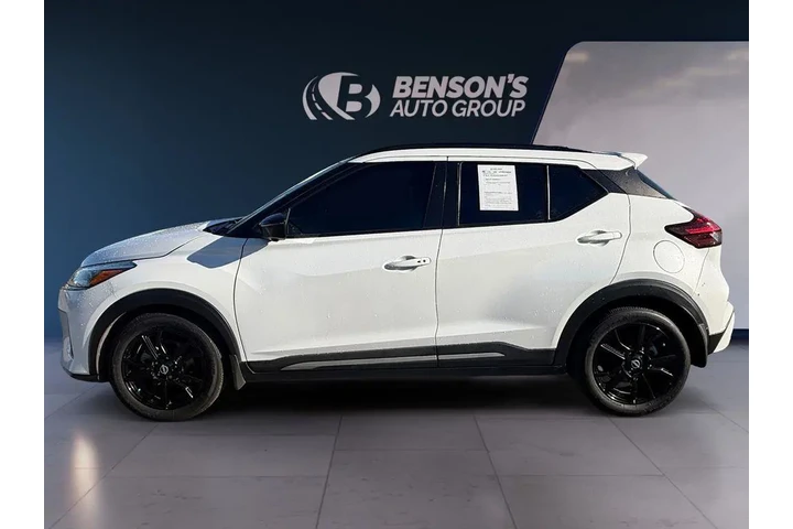 $25770 : Nissan Kicks 2023 SR 4dr Cro image 2