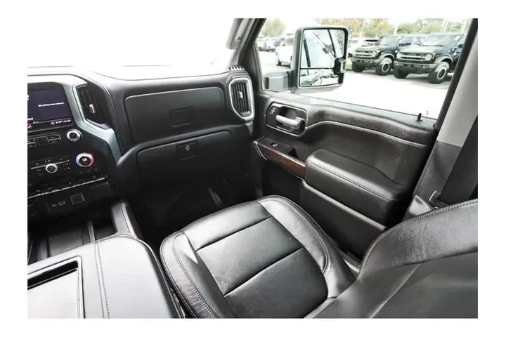 $39384 : GMC Sierra 2500HD 2020 4x4 S image 9