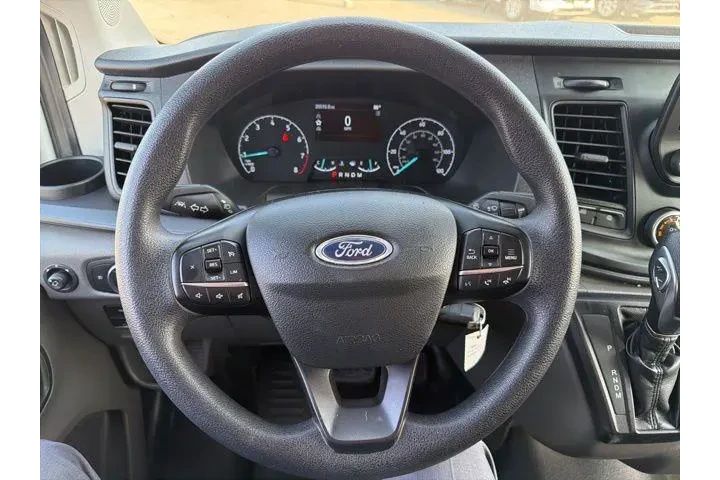 $31579 : Ford Transit 2024 250 3dr SW image 10