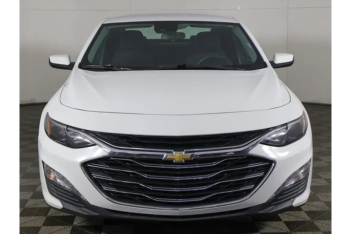 $13793 : Chevrolet Malibu 2023 LT 4dr image 9