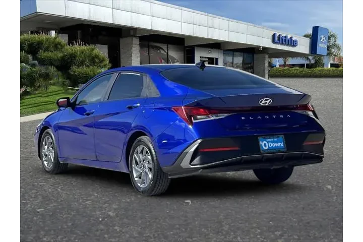 $17777 : Hyundai ELANTRA 2024 SEL 4dr image 7