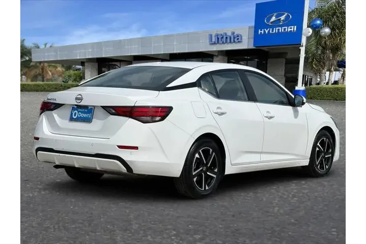 $17999 : Nissan Sentra 2025 SV 4dr Se image 3