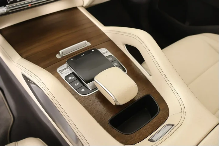 $33379 : Mercedes-Benz GLE 2020 AWD G image 8