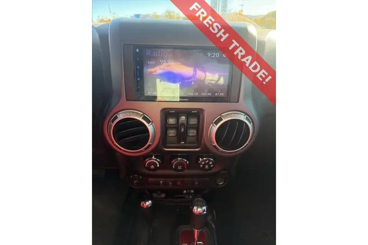 $24874 : Jeep Wrangler Unlimited 2017 image 8