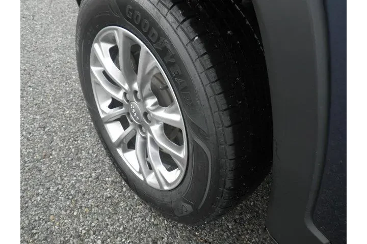 $18500 : Jeep Cherokee 2020 4x4 Latit image 9