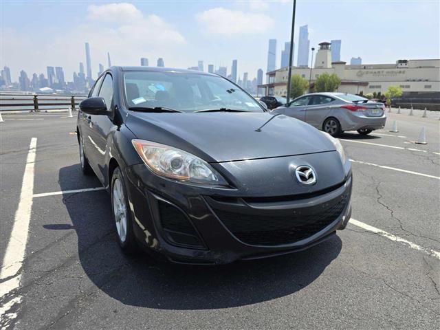 $5850 : 2011 MAZDA MAZDA3 image 2