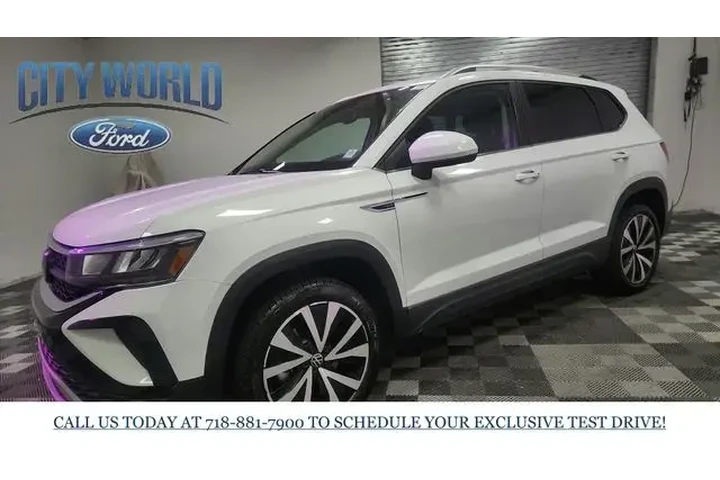 $19432 : Volkswagen Taos 2024 SE 4dr image 4