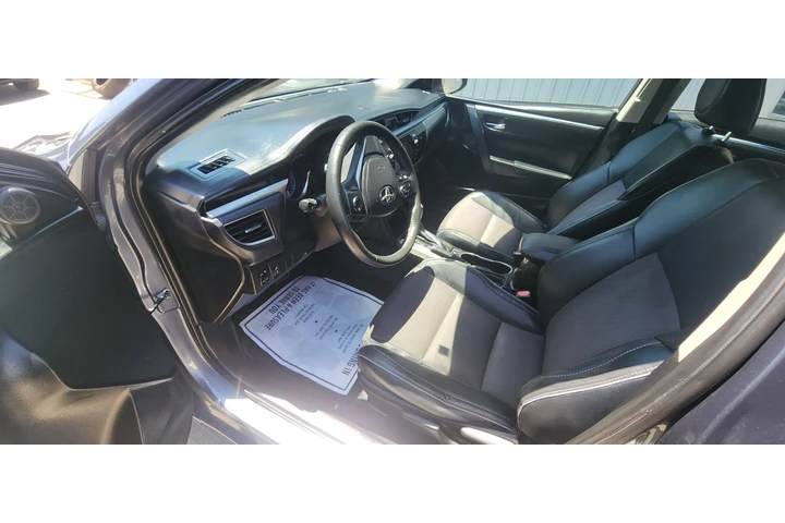 $9000 : 2015 Toyota corolla image 5