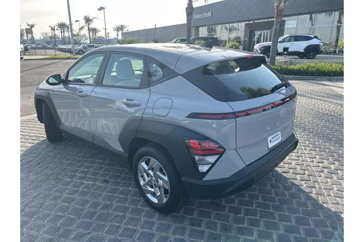 $20995 : Hyundai KONA 2024 SE 4dr Cro image 3